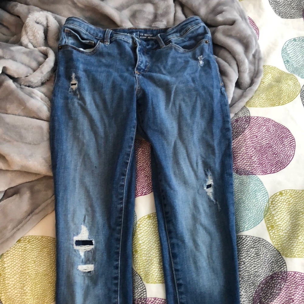 Ripped skinny jeans
